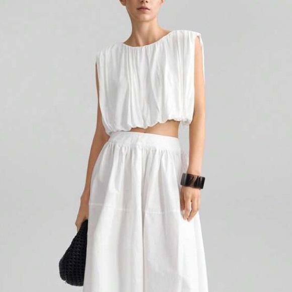 Zara | Balloon Hem Crop Trop - Picture 1 of 7